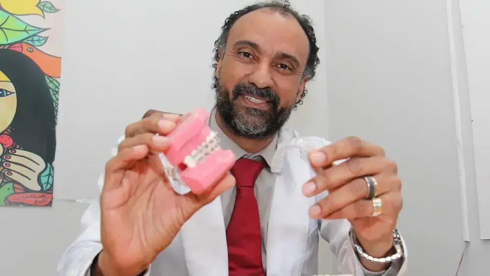 Areno busca pacientes com tratamento ortodôntico longo ou parado
