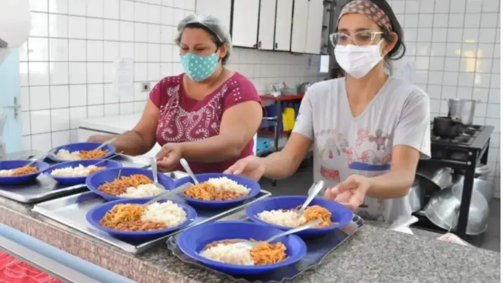 Brazil Calls Approved Workers for School Cook, Maintenance Roles