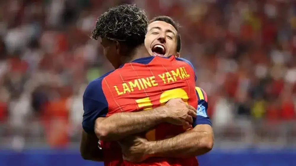 Brazil dominates Spain and Japan 4-0 in World Cup rout