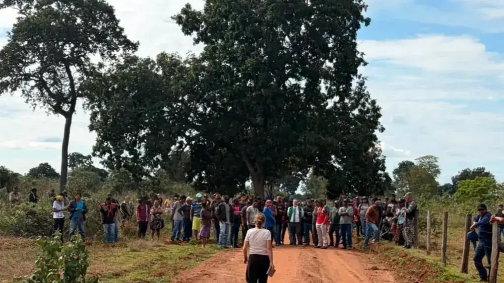 Brazil Indigenous protesters reopen Buriti village after meeting with Funai