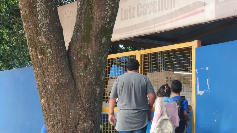 Brazil Wire Theft at School Disrupts 6 Classrooms