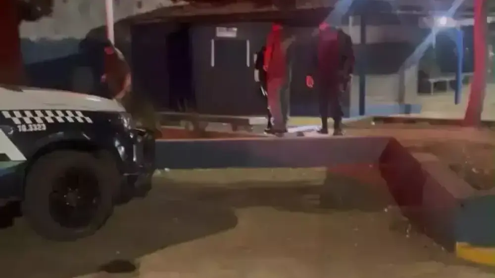 Brazil woman found stabbed on street, partner arrested