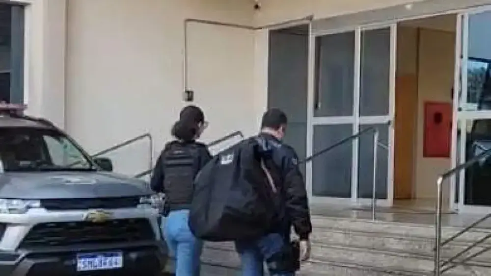 Filha de chefe do SUS presa é sócia de plano de saúde
