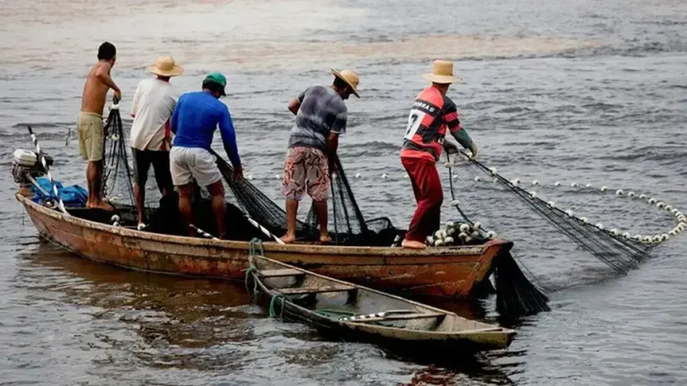 INSS paga seguro-defeso atrasado a 149 mil pescadores no dia 7