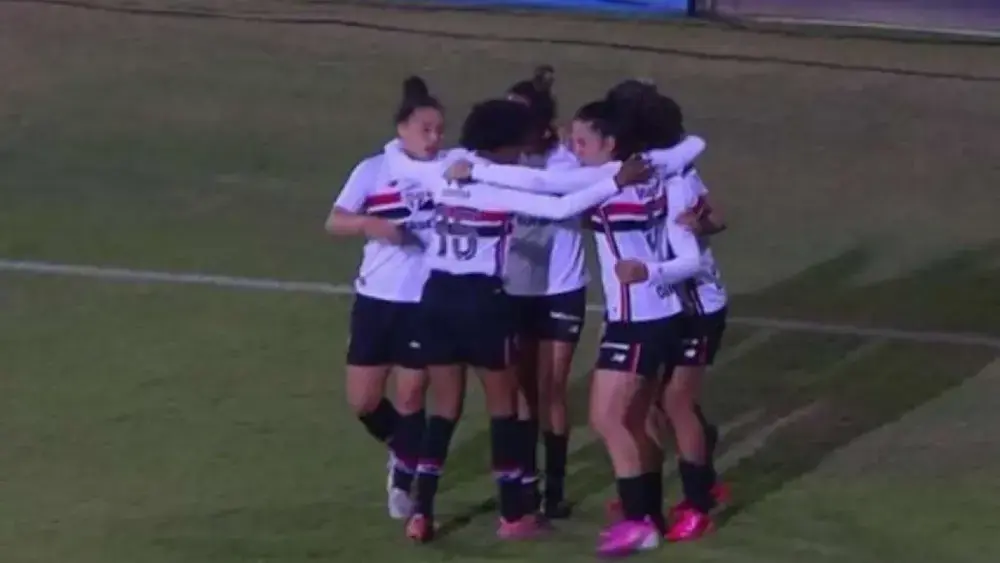 São Paulo lidera e Inter entra no G4 do Brasileirão Feminino