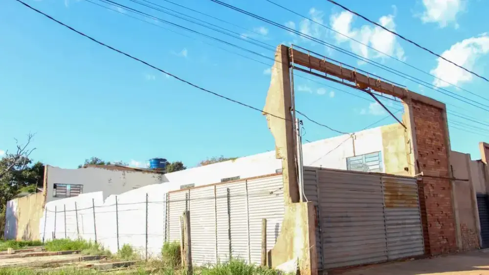 Vizinho de bunker com 1,2 t de maconha diz que jamais desconfiou